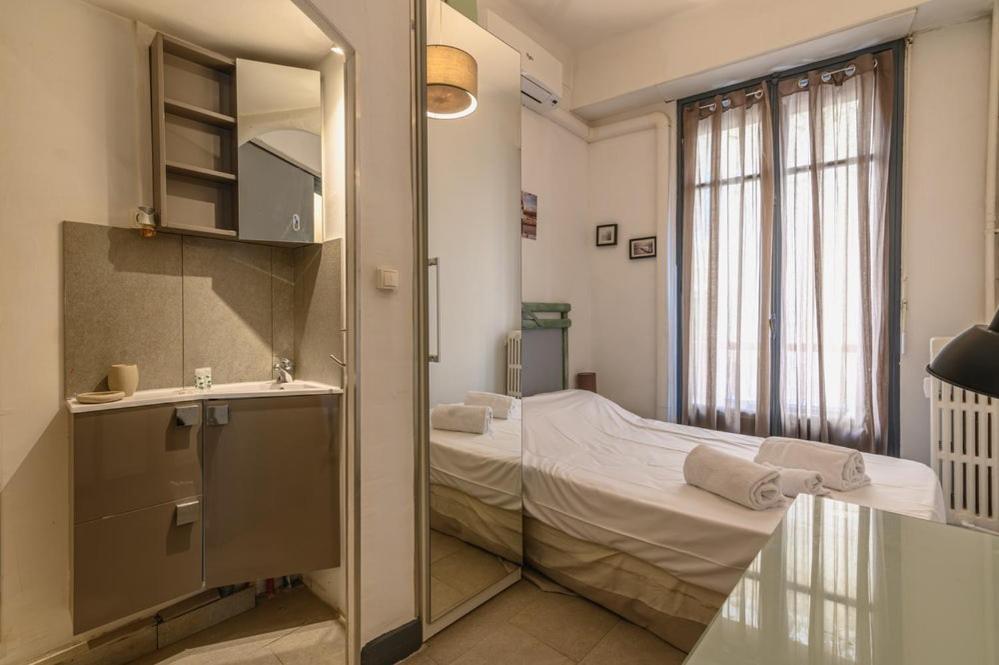 Appartement Appt 3 Chambes Au Coeur De Nice-5 Mns Plages *